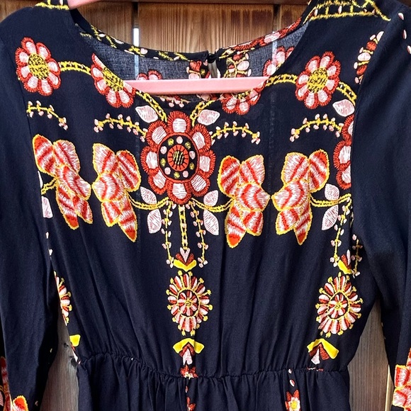 Floral bohemian style dress - Picture 3 of 7